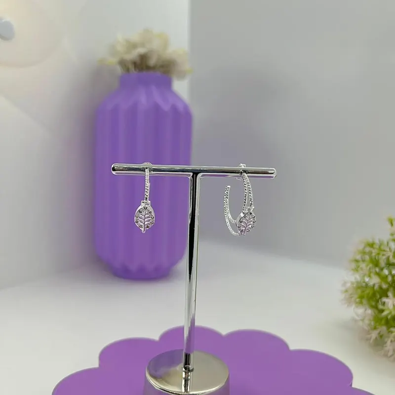 Argola Aberta com Folha Cravejada – foto 3