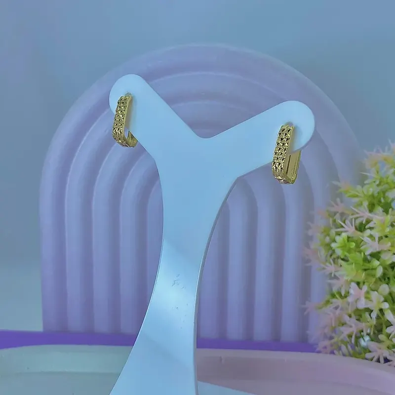 Argola Click Retangular Texturizada – foto 3