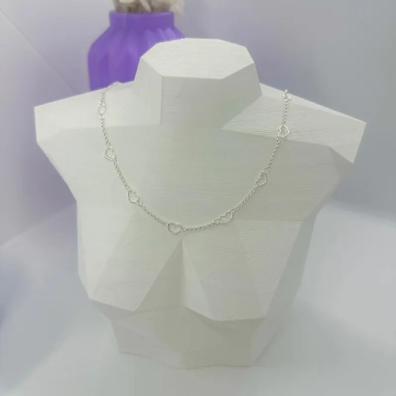 Choker Corações Enroladinhos