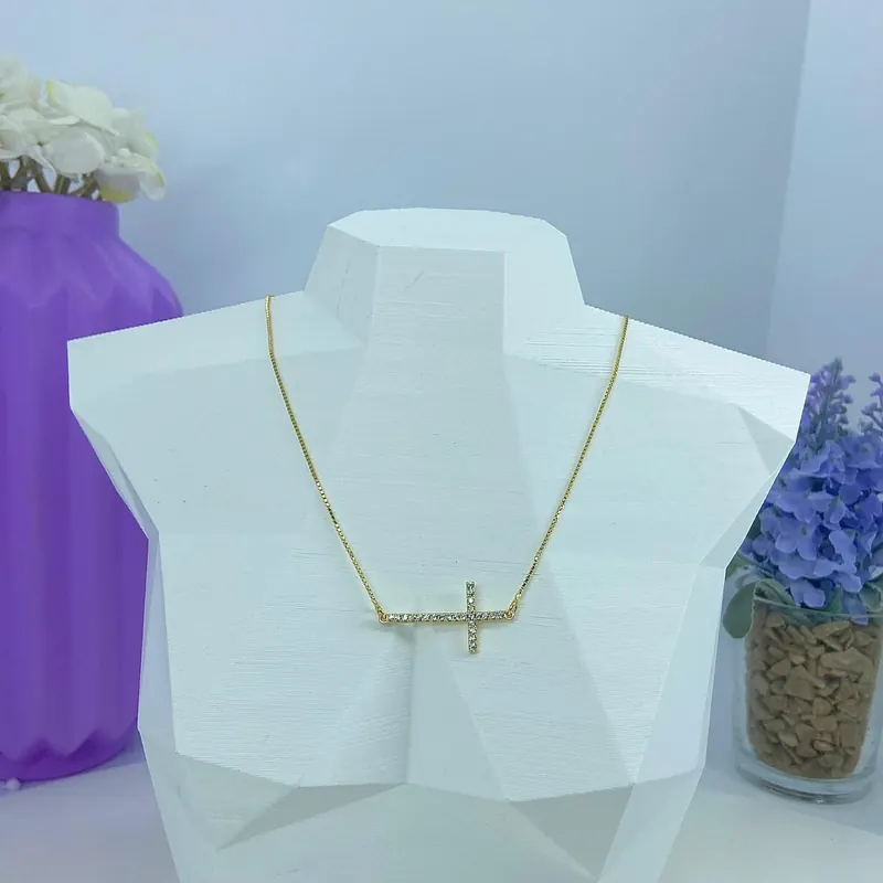 Colar Crucifixo Deitado Cravejado – foto 2