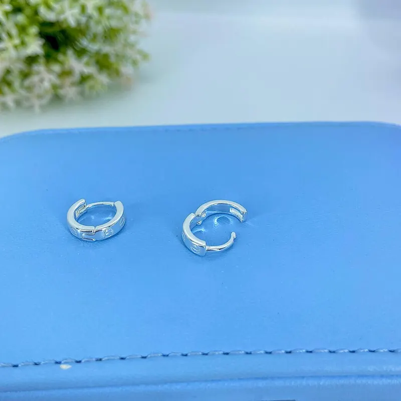 Argola Click Pequena Inspiração Cartier – foto 2