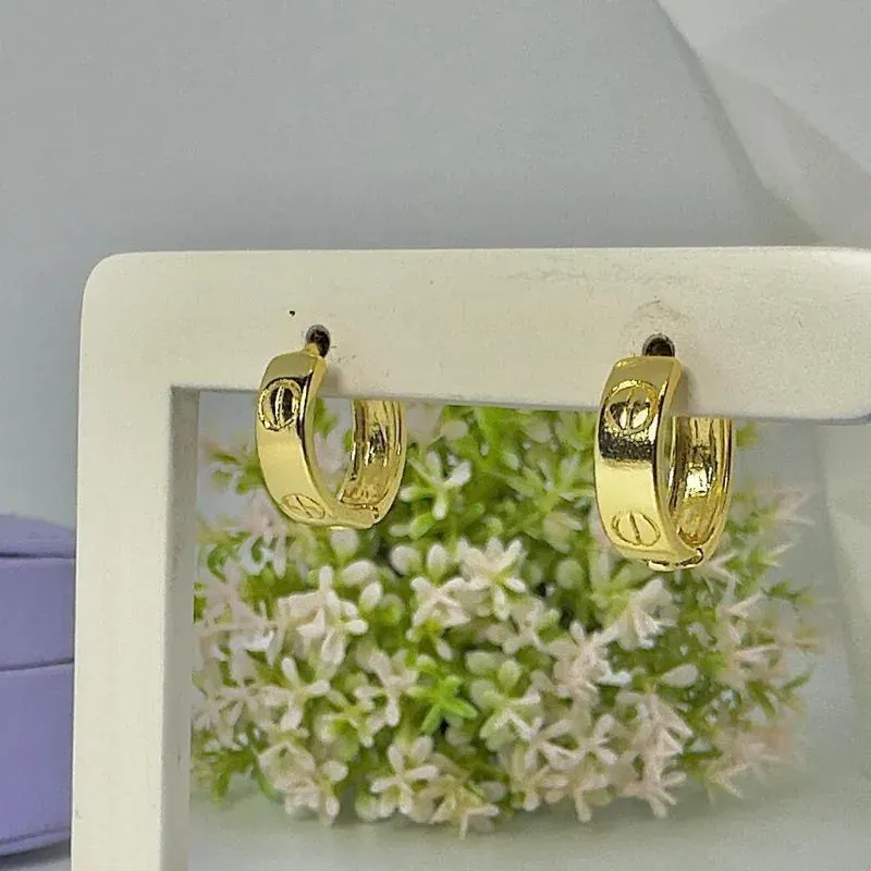 Argola Click Estilo Cartier