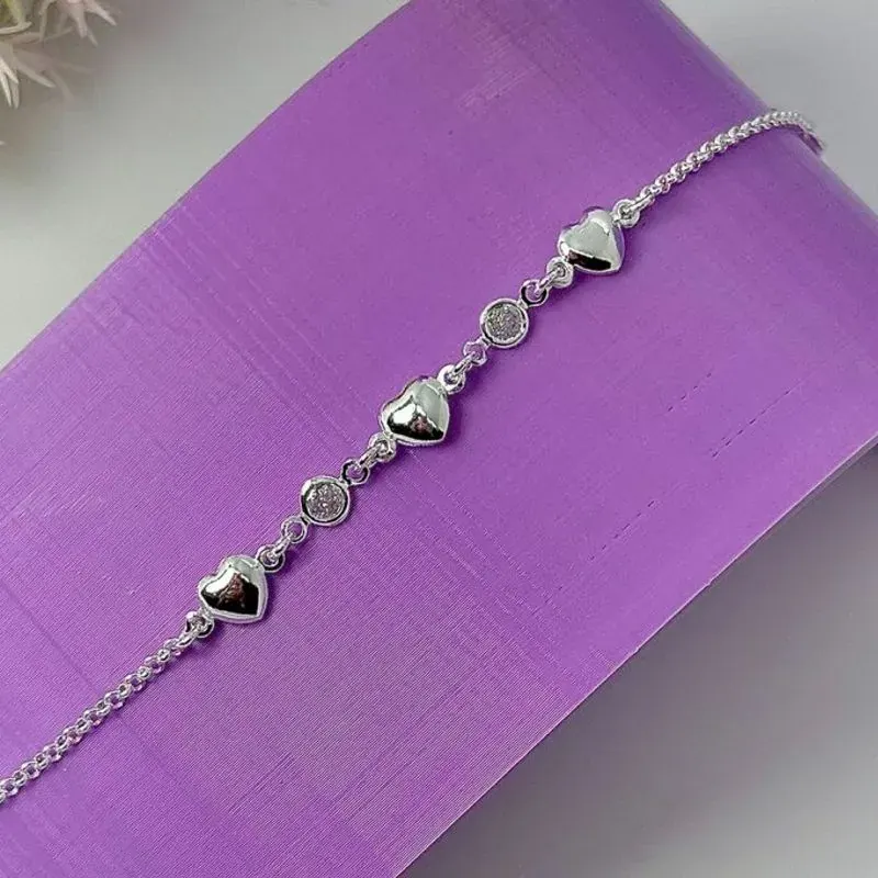 Pulseira Elo Português Corações e Zirc.