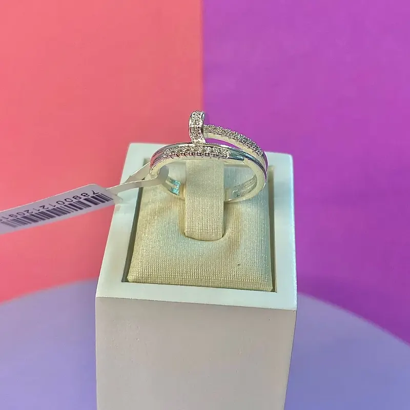 Anel Prego Cravejado com Microzircônias