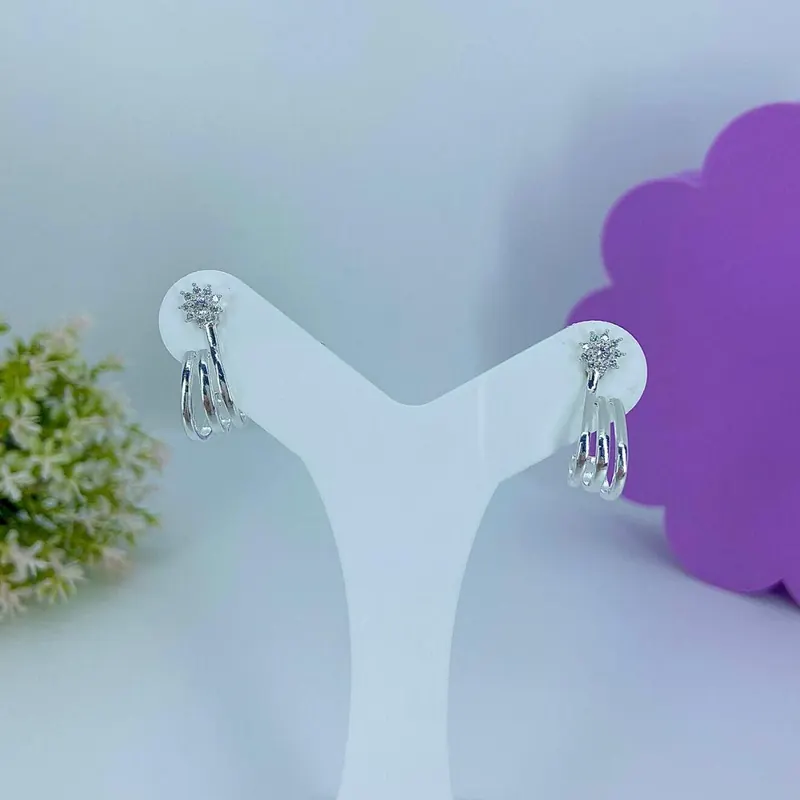 Brinco Gancho Três Linhas Floco Cravejado