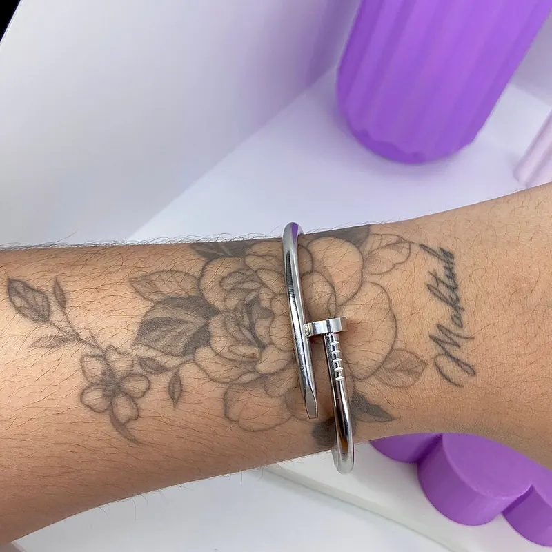 Bracelete Inspiração Cartier Prego Steel 316L – foto 2