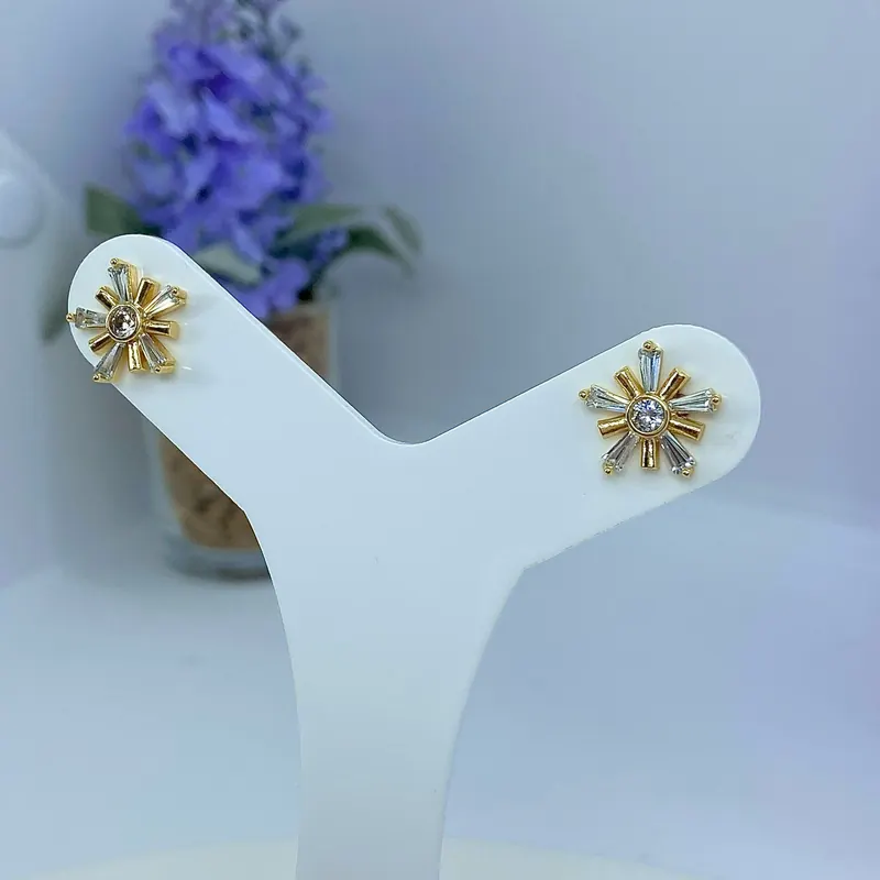 Brinco Flor Catavento Zicônias – foto 2