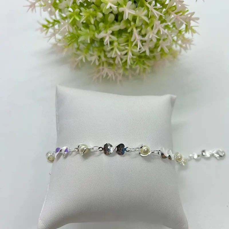 Pulseira Plaquinhas Onduladas e Pérolas – foto 2