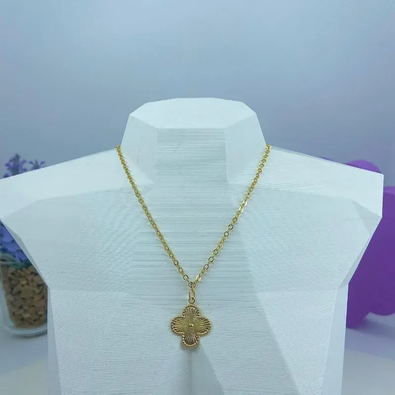 Choker Trevo Pontilhado
