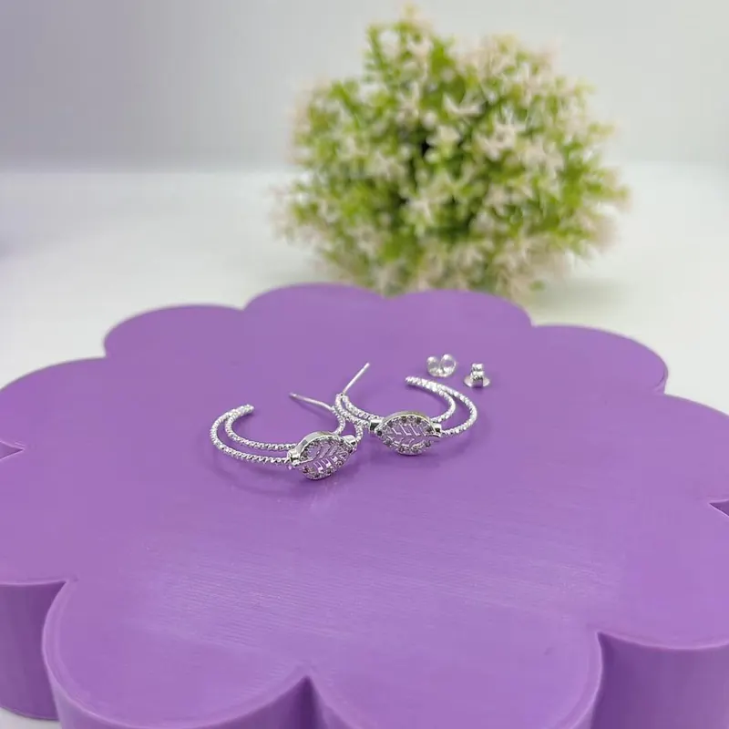 Argola Aberta com Folha Cravejada – foto 2