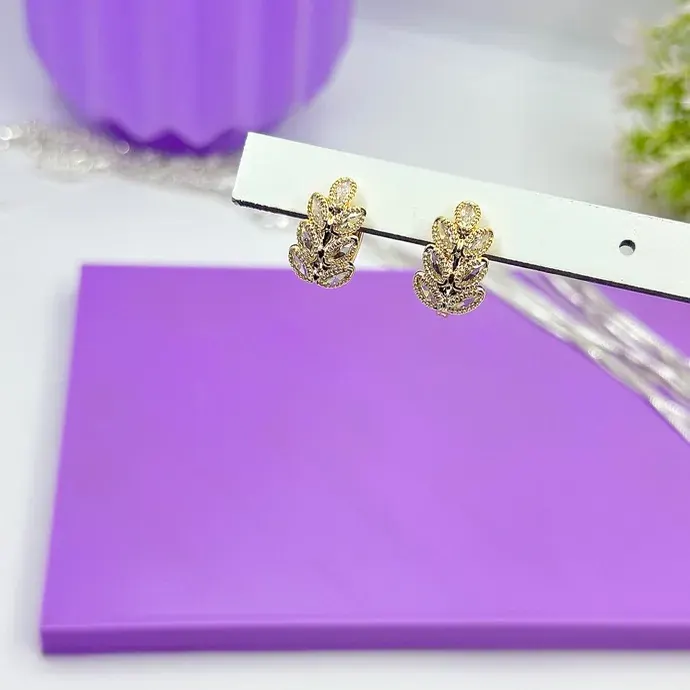Argola Click Folhas Zircônias