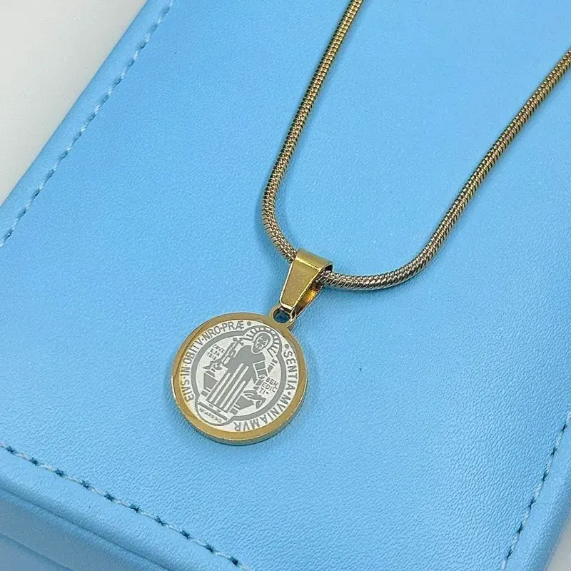 Colar com Ping. São Bento Dois Banhos Aço 316L